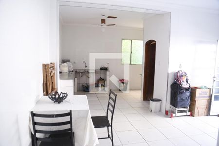 Casa para alugar com 200m², 4 quartos e 3 vagasÁrea de Serviço