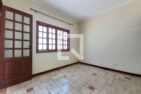 Casa à venda com 110m², 3 quartos e 2 vagasSala