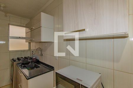 Cozinha - Armários de apartamento para alugar com 2 quartos, 38m² em Mato Grande, Canoas