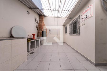 Casa à venda com 145m², 3 quartos e 2 vagas Casa à venda com 145m², 3 quartos e 2 vagasQuintal - Churrasqueira