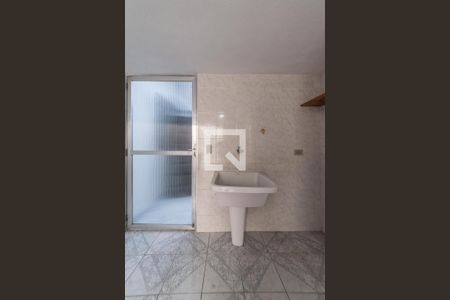 Casa à venda com 145m², 3 quartos e 2 vagas Casa à venda com 145m², 3 quartos e 2 vagasLavanderia