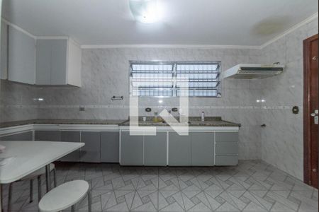 Casa à venda com 145m², 3 quartos e 2 vagas Casa à venda com 145m², 3 quartos e 2 vagasCozinha