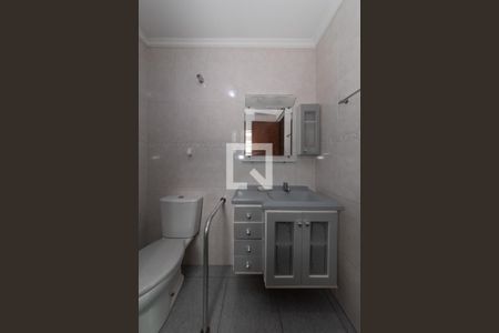 Casa à venda com 145m², 3 quartos e 2 vagas Casa à venda com 145m², 3 quartos e 2 vagasBanheiro da Suíte 1