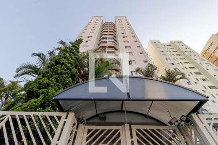 Apartamento para alugar com 65m², 2 quartos e 1 vaga Apartamento para alugar com 65m², 2 quartos e 1 vagaFachada