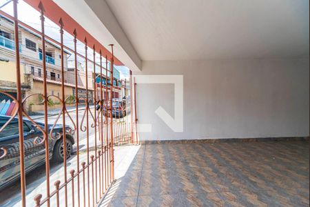 Garagem de casa para alugar com 1 quarto, 60m² em Jardim Santo André, Santo André