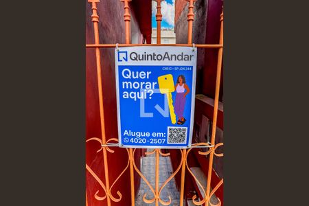 Casa para alugar com 49m², 2 quartos e sem vaga Casa para alugar com 49m², 2 quartos e sem vagaPlaca Banner Instalada na Fachada