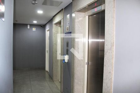 Apartamento à venda com 40m², 1 quarto e 1 vagaElevador