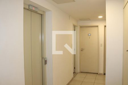 Apartamento à venda com 40m², 1 quarto e 1 vagaCorredor / Elevador