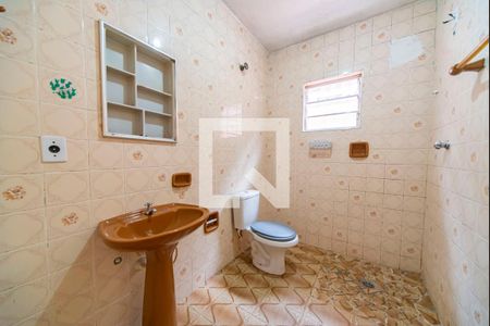 Banheiro de casa para alugar com 1 quarto, 49m² em Jardim Santo André, Santo André