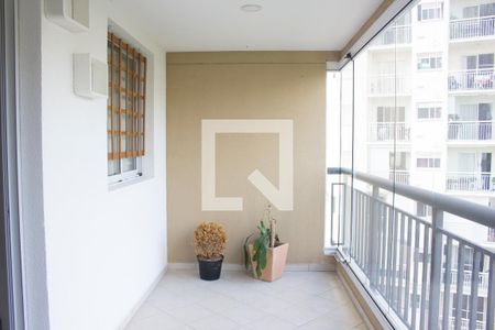 Apartamento à venda com 87m², 2 quartos e 2 vagasVaranda
