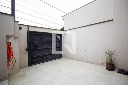 Garagem de casa à venda com 3 quartos, 120m² em Parque São Domingos, São Paulo