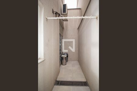 Quintal de casa à venda com 3 quartos, 120m² em Parque São Domingos, São Paulo