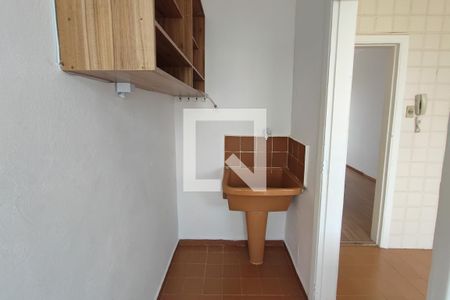 Apartamento à venda com 70m², 2 quartos e 1 vagaÁrea de Serviço