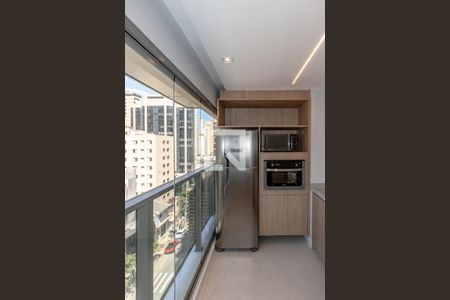 Cozinha de apartamento à venda com 1 quarto, 56m² em Itaim Bibi, São Paulo