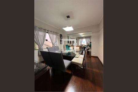 Casa à venda com 4 quartos, 313m² em Vila Vitorio Mazzei, São Paulo
