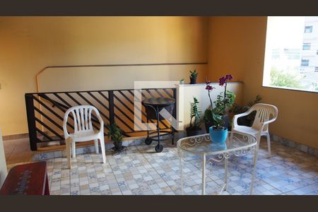 Casa à venda com 303m², 4 quartos e 4 vagasVaranda