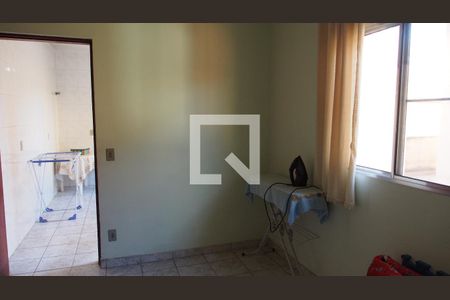 Casa à venda com 303m², 4 quartos e 4 vagasEdícula