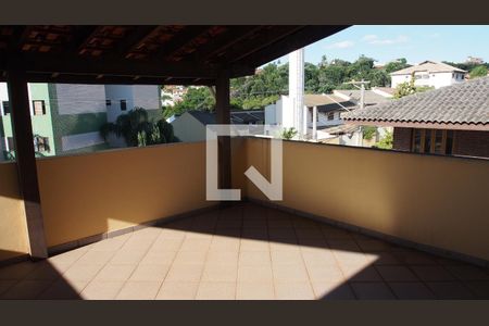 Casa à venda com 303m², 4 quartos e 4 vagasSacada do Quarto Suíte