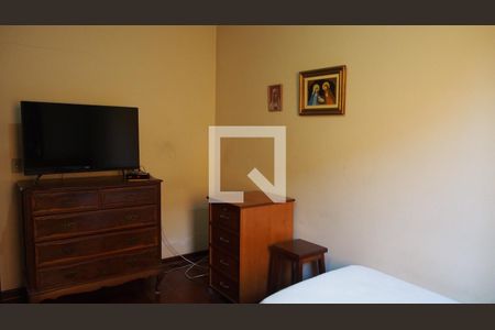 Casa à venda com 303m², 4 quartos e 4 vagasQuarto 2