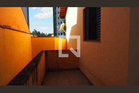 Casa à venda com 303m², 4 quartos e 4 vagasQuintal