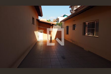 Casa à venda com 303m², 4 quartos e 4 vagasQuintal