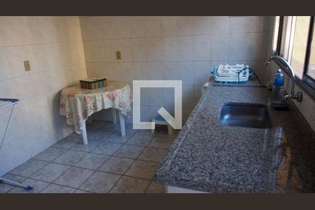 Casa à venda com 303m², 4 quartos e 4 vagasEdícula