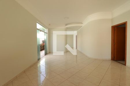 Sala de casa para alugar com 4 quartos, 185m² em Ribeirânia, Ribeirão Preto