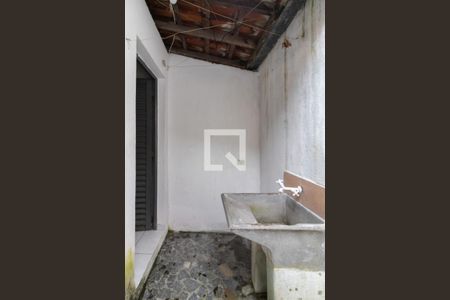 Casa de condomínio para alugar com 800m², 1 quarto e sem vaga Casa de condomínio para alugar com 800m², 1 quarto e sem vagaÁrea de Serviço