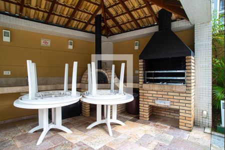 Apartamento à venda com 37m², 1 quarto e 1 vaga Apartamento à venda com 37m², 1 quarto e 1 vagaÁrea comum - Churrasqueira