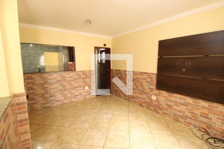 Sala de casa de condomínio para alugar com 2 quartos, 60m² em Irajá, Rio de Janeiro