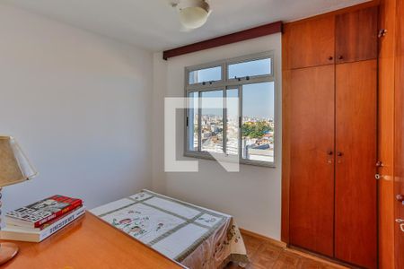 Quarto 2 de apartamento para alugar com 2 quartos, 70m² em Lagoinha, Belo Horizonte