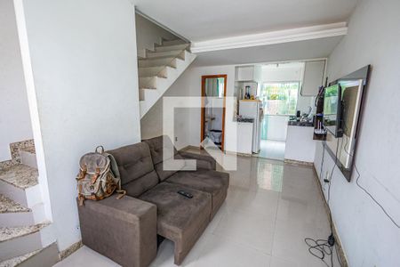 Sala de casa à venda com 2 quartos, 70m² em Canaã, Belo Horizonte