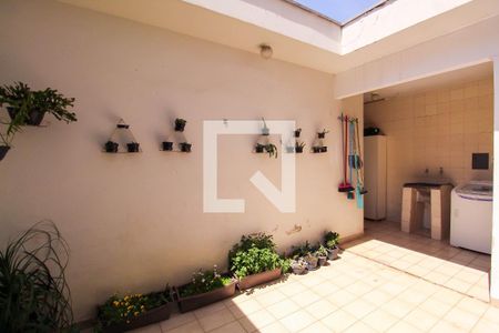 Casa à venda com 170m², 3 quartos e 2 vagasÁrea de Serviço