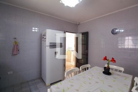 Casa à venda com 170m², 3 quartos e 2 vagasCozinha