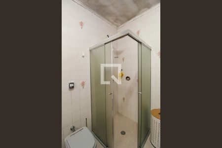 Casa à venda com 170m², 3 quartos e 2 vagasBanheiro