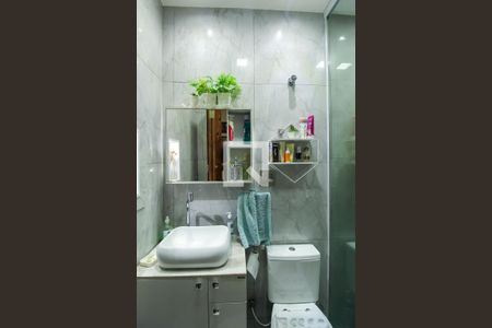 Banheiro da Suíte 1 de casa à venda com 3 quartos, 170m² em Parque Sevilha, São Paulo