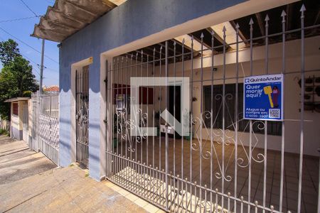 Casa à venda com 170m², 3 quartos e 2 vagasFachada