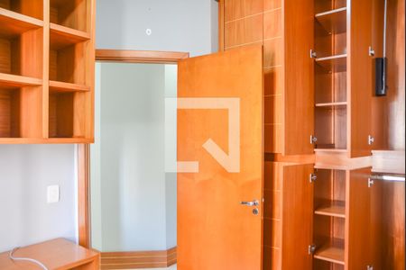 Apartamento para alugar com 81m², 3 quartos e 2 vagasQuarto 2