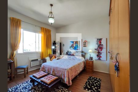 Apartamento à venda com 122m², 3 quartos e 2 vagas Apartamento à venda com 122m², 3 quartos e 2 vagasSuíte