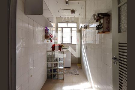 Apartamento à venda com 122m², 3 quartos e 2 vagas Apartamento à venda com 122m², 3 quartos e 2 vagasÁrea de Serviço