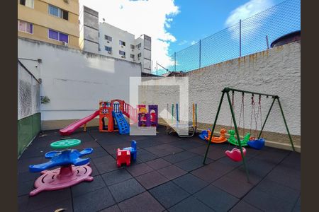 Apartamento à venda com 122m², 3 quartos e 2 vagas Apartamento à venda com 122m², 3 quartos e 2 vagasÁrea comum - Playground