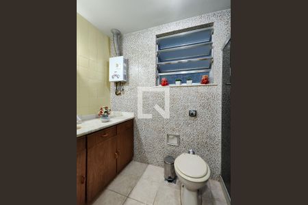 Apartamento à venda com 122m², 3 quartos e 2 vagas Apartamento à venda com 122m², 3 quartos e 2 vagasBanheiro Corredor