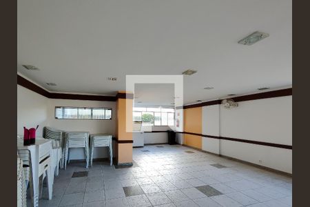 Apartamento à venda com 122m², 3 quartos e 2 vagas Apartamento à venda com 122m², 3 quartos e 2 vagasÁrea comum - Salão de festas