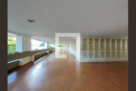 Apartamento à venda com 122m², 3 quartos e 2 vagas Apartamento à venda com 122m², 3 quartos e 2 vagasÁrea comum - Playground