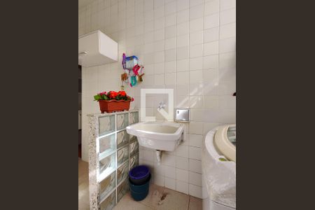 Apartamento à venda com 122m², 3 quartos e 2 vagas Apartamento à venda com 122m², 3 quartos e 2 vagasÁrea de Serviço