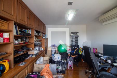 Apartamento à venda com 380m², 5 quartos e 3 vagas Apartamento à venda com 380m², 5 quartos e 3 vagasEscritório