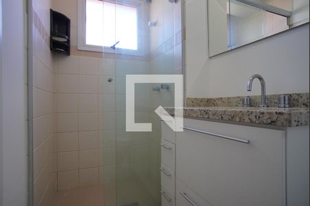 Banheiro da Suíte de apartamento para alugar com 3 quartos, 90m² em Vila Ipiranga, Porto Alegre