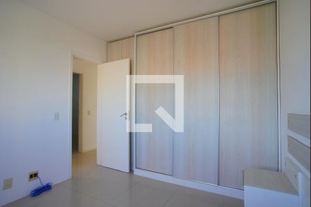 Suíte de apartamento para alugar com 3 quartos, 90m² em Vila Ipiranga, Porto Alegre