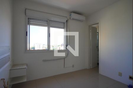 Suíte de apartamento para alugar com 3 quartos, 90m² em Vila Ipiranga, Porto Alegre