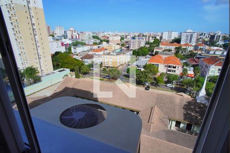 Suíte - Vista de apartamento para alugar com 3 quartos, 90m² em Vila Ipiranga, Porto Alegre